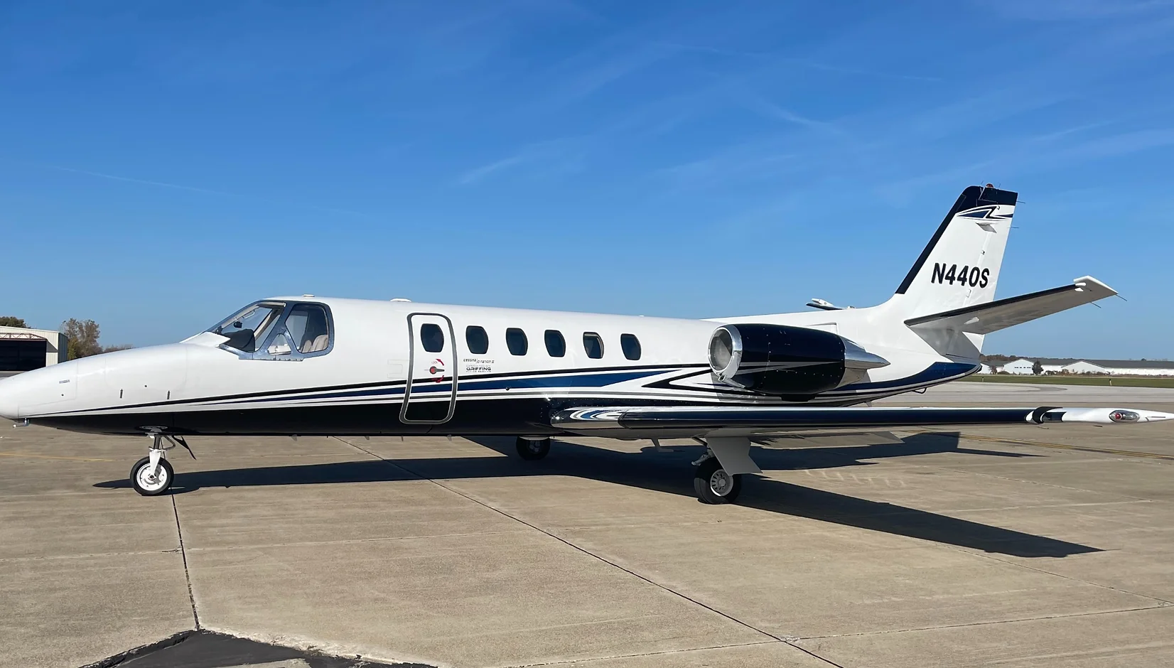 Citation II Side view | Griffing Private Air Charter Plane Flying Service in Port Clinton Ohio