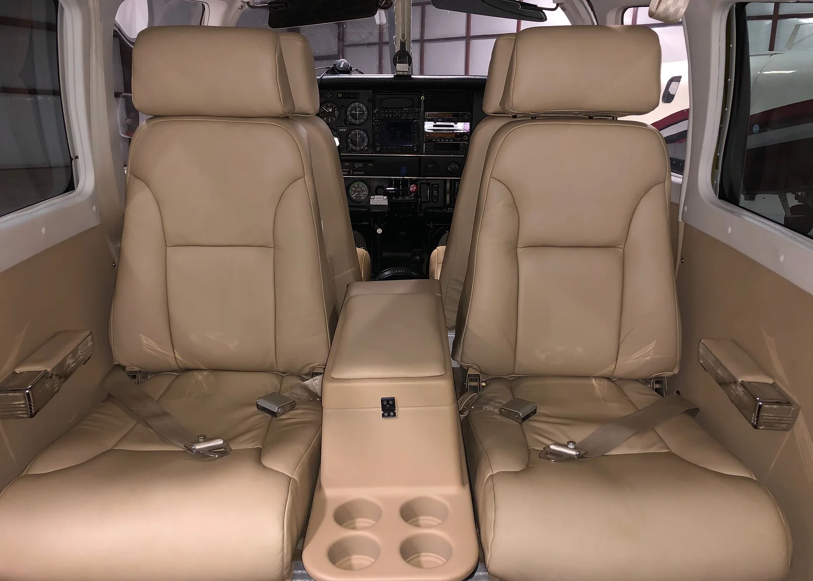 Piper Saratoga Interior Cockpit | Griffing Private Air Charter Plane Flying Service in Port Clinton Ohio