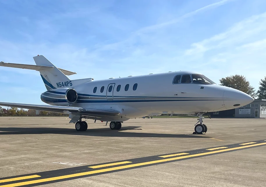 Hawker 800 | Griffing Private Air Charter Plane Flying Service in Port Clinton Ohio